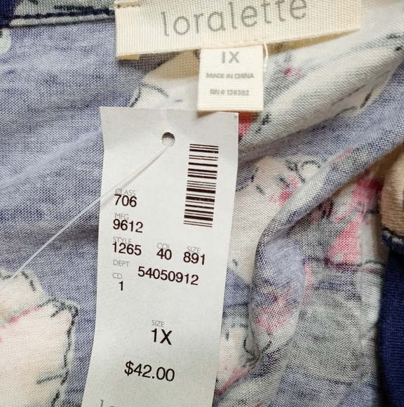 Loralette Blue Floral Cage Neck Tunic Top Size 1X - Picture 7 of 9